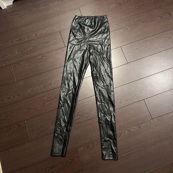 Wilfred Free - Daria Pant (SMALL) - Vegan Leather Leggings - Picture 10 of 11